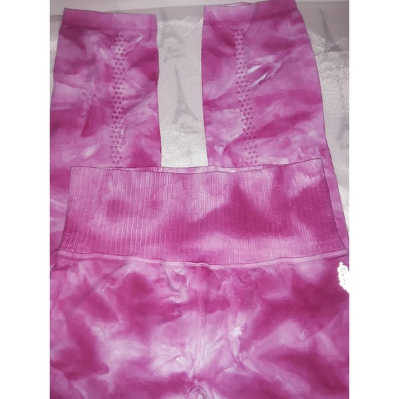 NWT Free People Size M/L Movement GOOD KARMA Pink Tie-Dye Leggings - Picture 7 of 10